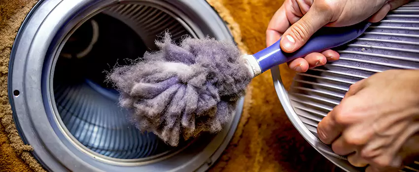 Signs Of A Clogged Dryer Lint Trap in Maple Bay, British Columbia